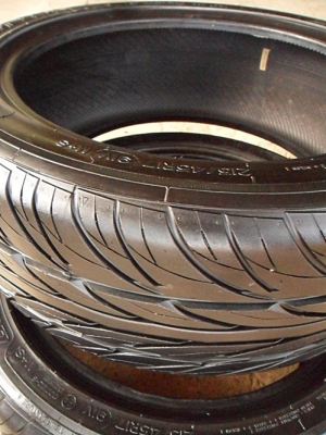 ยางแก้มเตี้ยขอบ17 SONAR215-45-R17(4เส้น2,600บ) ยางแก้มเตี้ยขอบ17 SONAR215-45-R17(4เส้น2,600บ)