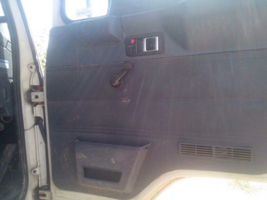 ขายด่วน TOYOTA BU211 - 175 HP 6BG1 สิบล้อเพลาเดียว เทรลเลอร์ขึ้นรถเกี่ยวข้าว วางหัวเก๋งร็อกกี้วางเครื่องร็อก ใส่เฟืองท้ายกับเพลาทำเป็นรถสิบล้อพร้อมลงเล่มครบพร้อมโอนได้เลยครับ เครื่องแน่นแรงดี ภายในเก๋งสวยครบ พวงมาลัยเพาเวอร์ ระบบเบรคทริ๊ปฟี้ครบพร้อม ยาง 8