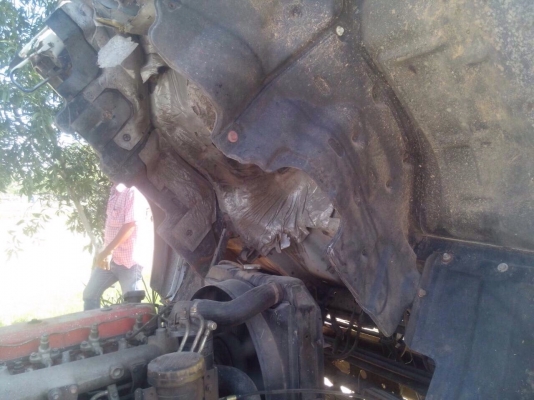 ขายด่วน TOYOTA BU211 - 175 HP 6BG1 สิบล้อเพลาเดียว เทรลเลอร์ขึ้นรถเกี่ยวข้าว วางหัวเก๋งร็อกกี้วางเครื่องร็อก ใส่เฟืองท้ายกับเพลาทำเป็นรถสิบล้อพร้อมลงเล่มครบพร้อมโอนได้เลยครับ เครื่องแน่นแรงดี ภายในเก๋งสวยครบ พวงมาลัยเพาเวอร์ ระบบเบรคทริ๊ปฟี้ครบพร้อม ยาง 8