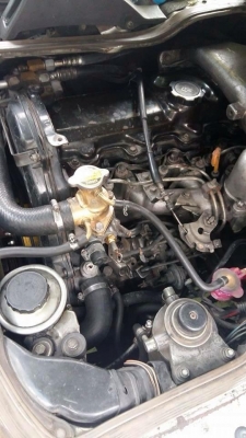 ขายรถตู้หัวจรวด หลังคาสูง เครื่องดีเซล ภายในวีไอพี สวยเดิม พร้อมใช้