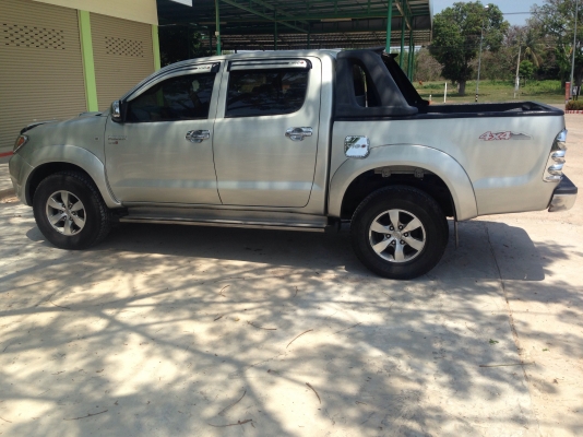 ขายวีโก้4X4เครื่อง2500รถสวยจัดมือเดียวถูกๆ