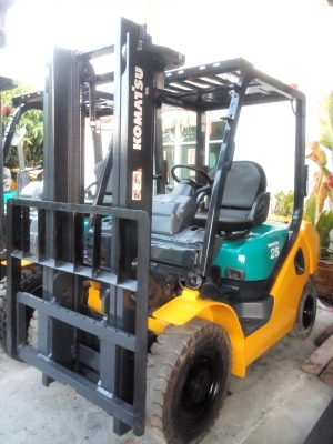 ขายโคมัตสุดีเซลขนาด 2 ตันและ 2.5 ตัน  รุ่น 16 ติดต่อ 081-3535-948