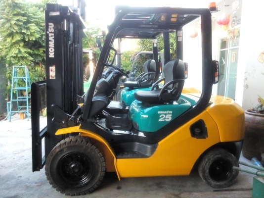 ขายโคมัตสุดีเซลขนาด 2 ตันและ 2.5 ตัน  รุ่น 16 ติดต่อ 081-3535-948