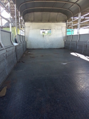 ขายรถหกล้อ115แท้รถห้างยาว5เมตร ยางดี คัสซีสวย เครื่องดีมาก    พร้อมหลังคาสวยๆ พื้นกระบะปูเหล็กตีนเป็ด สภาพพร้อมใช้มาก เกียสั้นรถปี93