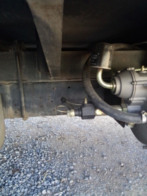 ขายรถหกล้อ115แท้รถห้างยาว5เมตร ยางดี คัสซีสวย เครื่องดีมาก    พร้อมหลังคาสวยๆ พื้นกระบะปูเหล็กตีนเป็ด สภาพพร้อมใช้มาก เกียสั้นรถปี93