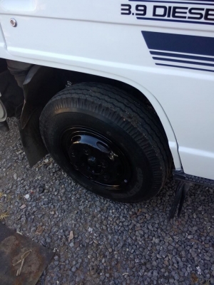 ขายรถหกล้อ115แท้รถห้างยาว5เมตร ยางดี คัสซีสวย เครื่องดีมาก พร้อมหลังคาสวยๆ พื้นกระบะปูเหล็กตีนเป็ด สภาพพร้อมใช้มาก เกียสั้นรถปี93 ขายรถหกล้อ115แท้รถห้างยาว5เมตร ยางดี คัสซีสวย เครื่องดีมาก พร้อมหลังคาสวยๆ พื้นกระบะปูเหล็กตีนเป็ด สภาพพร้อมใช้มาก เกียสั้นรถปี93