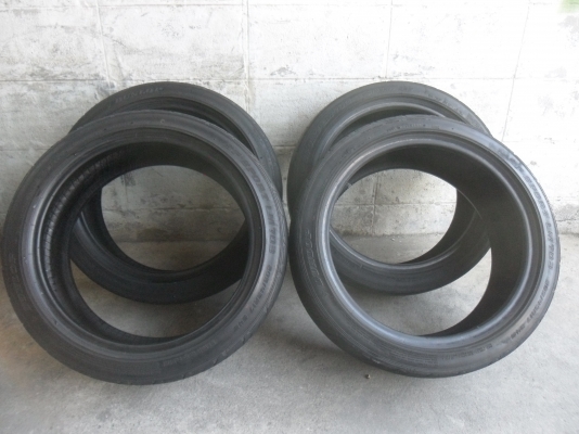 ยาง DUNLOP 205 45R17 ปี11 สวยๆ 4 เส้น ราคา 2800 บาท