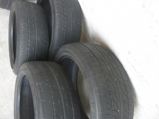 ยาง DUNLOP 205 45R17 ปี11 สวยๆ 4 เส้น ราคา 2800 บาท