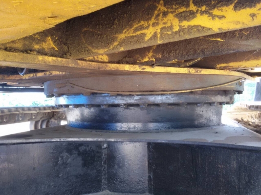 ขาย Komatsu 200-6. สวยมาก พร้อมใช้งาน