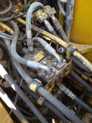 ขาย Komatsu 200-6. สวยมาก พร้อมใช้งาน