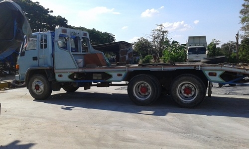 ร็อค 210 แรงม้า2 เพลาบรรทุกรถเกี่ยวข้าว