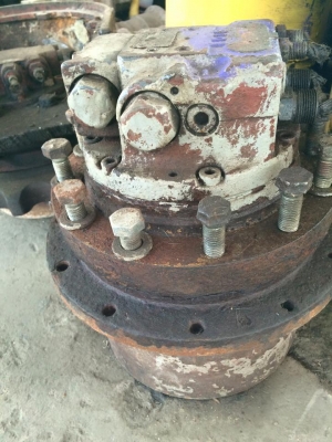 มอเตอร์ตัวเดิน komatsu PC60-6 เชคนอก มอเตอร์ตัวเดิน komatsu PC60-6 เชคนอก