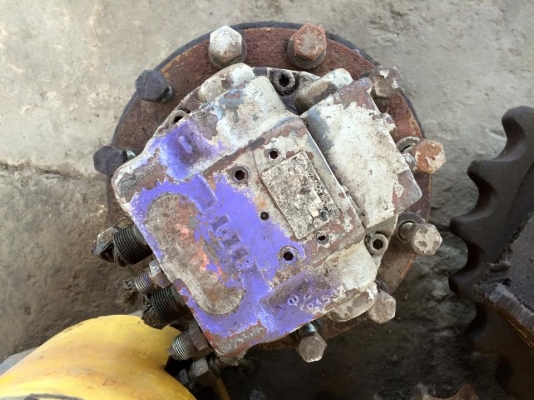 มอเตอร์ตัวเดิน komatsu PC60-6 เชคนอก มอเตอร์ตัวเดิน komatsu PC60-6 เชคนอก