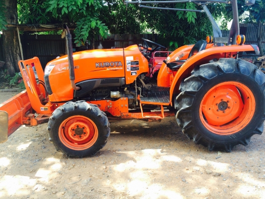 ขาย คูโบต้า 4708 พร้อมใช้ รถสีเดิมทงคัน