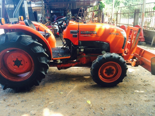 ขาย คูโบต้า 4708 พร้อมใช้ รถสีเดิมทงคัน