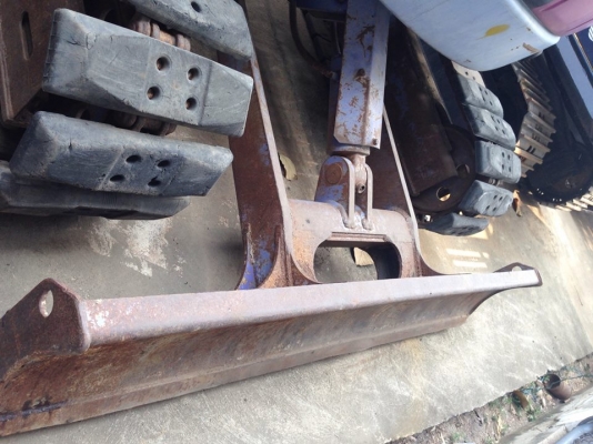 KOMATSU PC75UU-2 รถเก่านำเข้าจากญี่ปุ่นไม่เคยใช้งานในไทย KOMATSU PC75UU-2 รถเก่านำเข้าจากญี่ปุ่นไม่เคยใช้งานในไทย