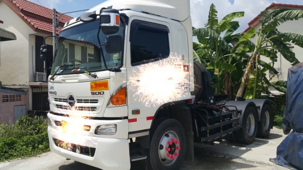 ขายดาวน์..22ลัอหัวหาง 344แรงปี56..FM1AKLA-13510. รถสวยมากๆไมล์132097กิโล