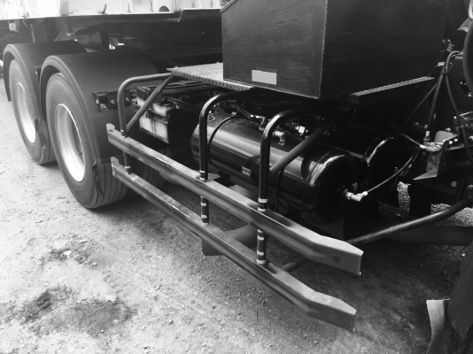 ขายดาวน์..22ลัอหัวหาง 344แรงปี56..FM1AKLA-13510. รถสวยมากๆไมล์132097กิโล