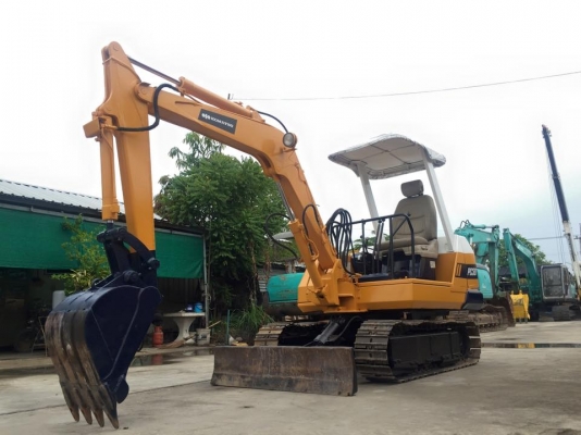 KOMATSU PC30-1 รถเก่านำเข้าจากญี่ปุ่นไม่เคยใช้งานในไทย