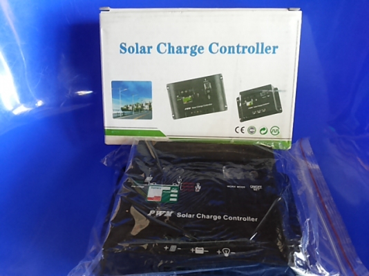 แผงโซล่าเซลล์100wพร้อมเครื่องชาร์จ20a.ของใหม่ราคาโรงงาน แผงโซล่าเซลล์100wพร้อมเครื่องชาร์จ20a.ของใหม่ราคาโรงงาน