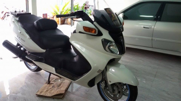 suzuki skywave 650