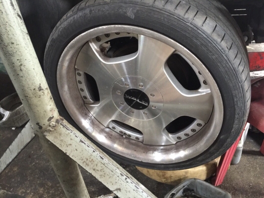 ขายล้อ WALD แท้ ขอบ18 หน้า9.5หลัง10.5  made in japan  ไม่ดุ้ง ราคาพิเศษ 8500บาท