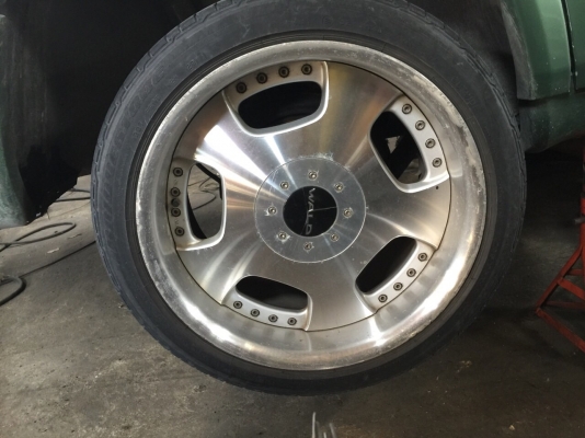 ขายล้อ WALD แท้ ขอบ18 หน้า9.5หลัง10.5  made in japan  ไม่ดุ้ง ราคาพิเศษ 8500บาท