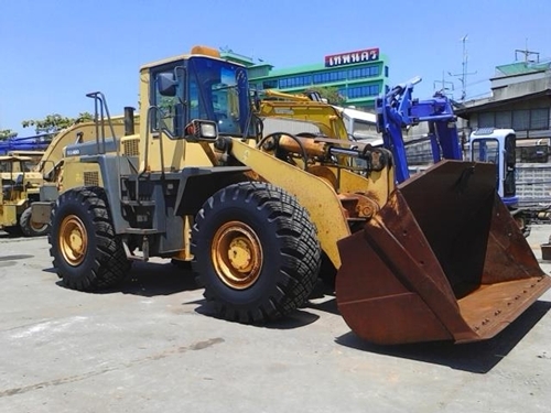 ขายรถตักล้อยาง KOMATSU WA 400 3E  หน้าใช้