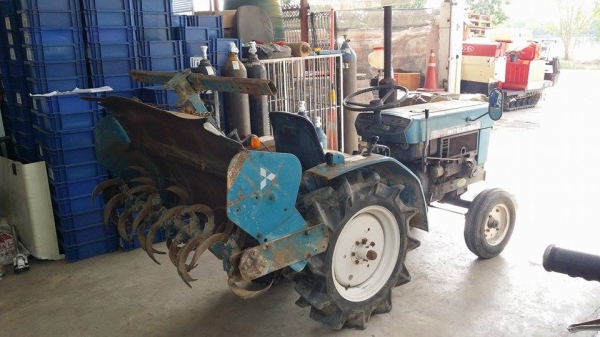 รถไถพรวนดินนั่งขับ  MITSUBISHI  รุ่น MD1500 ขนาด 15 แรง  เก่าญี่ปุ่น สภาพพร้อมใช้งาน  เครื่องยนต์แรงและติดง่าย คุณภาพดี