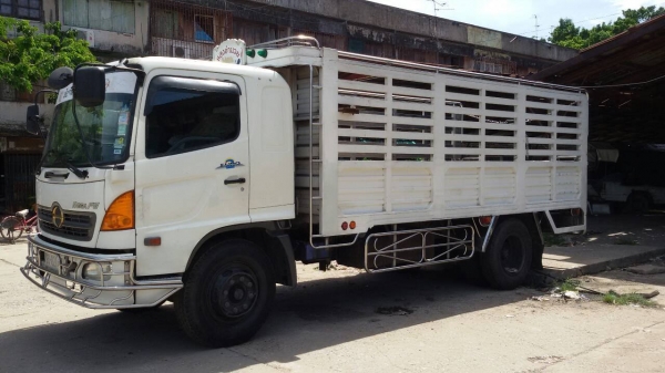 ขาย hino mega 6ล้อสภาพดี กระบะเลสทั้งใบ