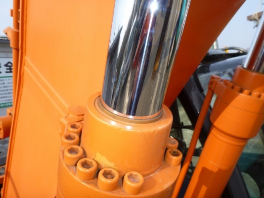 ขายด่วน HITACHI  ZX200-3  ปี2011 นำเข้าจากญี่ปุ่น สภาพสวย เครื่องปั้มดี มีกล้องหลัง กำลังเดินทางถึงไทยต้นเดือนกรกรกฎาคมค่ะ