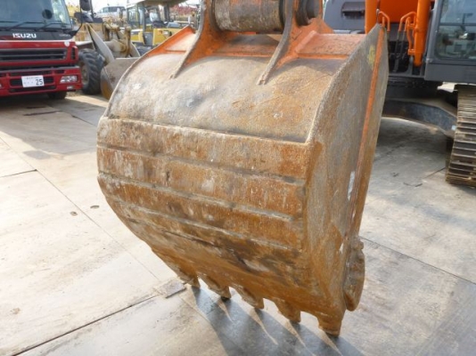 ขายด่วน HITACHI  ZX200-3  ปี2011 นำเข้าจากญี่ปุ่น สภาพสวย เครื่องปั้มดี มีกล้องหลัง กำลังเดินทางถึงไทยต้นเดือนกรกรกฎาคมค่ะ