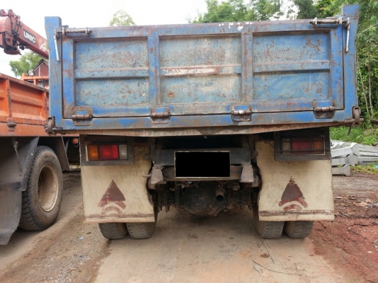 ขายหกล้อดั้มพ์ Isuzu รุ่น NPR59L ขายหกล้อดั้มพ์ Isuzu รุ่น NPR59L