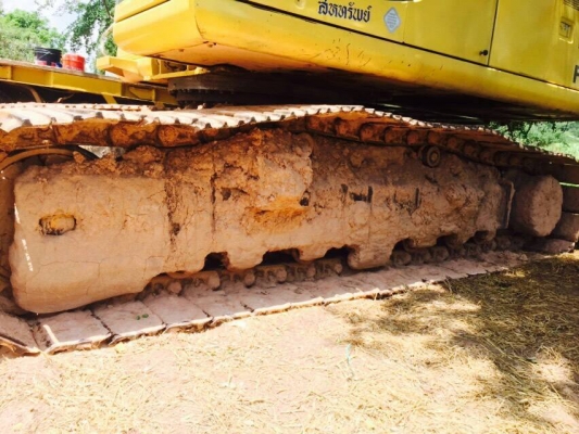 ขาย KOMATSU PC200-6 สภาพสวยพร้อมใช้ เอกสารเล่มทะเบียน ราคาต่อรองได้ ติดต่อได้ที่คุณ อ๊อฟ พิจิตร 086-737-9991 ขาย KOMATSU PC200-6 สภาพสวยพร้อมใช้ เอกสารเล่มทะเบียน ราคาต่อรองได้ ติดต่อได้ที่คุณ อ๊อฟ พิจิตร 086-737-9991