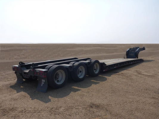 หางเทรลเลอร์ 2014 FONTAINE MAGNITUDE 55MX 55 Ton Lowboy สภาพดีพร้อมใช้งาน เอกสารพร้อม เครื่องจักรนำเข้าจากต่างประเทศ สนใจติดต่อ 081-981-9339 (คุณบุ๋ม)