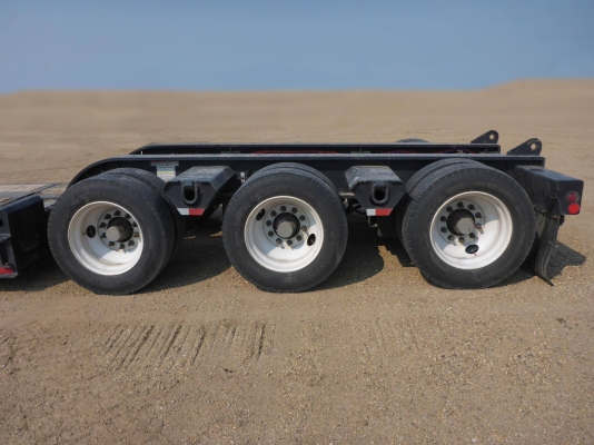 หางเทรลเลอร์ 2014 FONTAINE MAGNITUDE 55MX 55 Ton Lowboy สภาพดีพร้อมใช้งาน เอกสารพร้อม เครื่องจักรนำเข้าจากต่างประเทศ สนใจติดต่อ 081-981-9339 (คุณบุ๋ม)