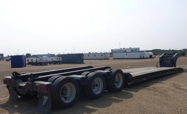 หางเทรลเลอร์ 2014 FONTAINE MAGNITUDE 55MX 55 Ton Lowboy สภาพดีพร้อมใช้งาน เอกสารพร้อม เครื่องจักรนำเข้าจากต่างประเทศ สนใจติดต่อ 081-981-9339 (คุณบุ๋ม)