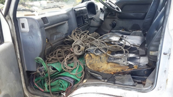 รถบรรทุก 4 ล้อ ข้างเสริม ยี่ห้อ KIA รั้วเหล็ก