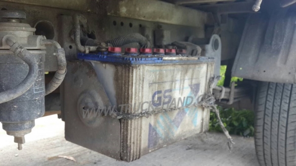 รถบรรทุก 4 ล้อ ข้างเสริม ยี่ห้อ KIA รั้วเหล็ก