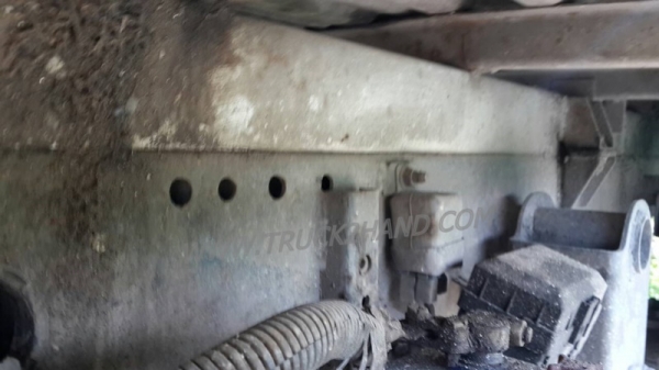 รถบรรทุก 4 ล้อ ข้างเสริม ยี่ห้อ KIA รั้วเหล็ก