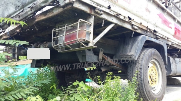 รถบรรทุก 4 ล้อ ข้างเสริม ยี่ห้อ KIA รั้วเหล็ก