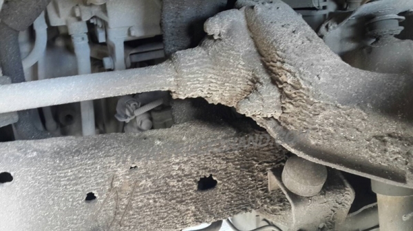 รถบรรทุก 4 ล้อ ข้างเสริม ยี่ห้อ KIA รั้วเหล็ก