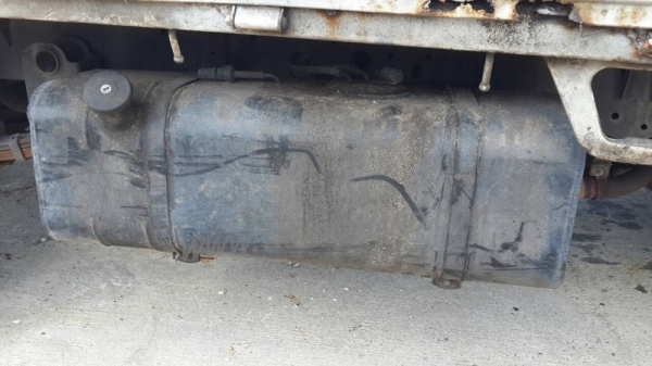 รถบรรทุก 4 ล้อ ข้างเสริม ยี่ห้อ KIA รั้วเหล็ก