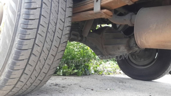 รถบรรทุก 4 ล้อ ข้างเสริม ยี่ห้อ KIA รั้วเหล็ก