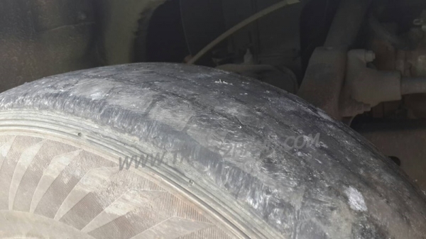 รถบรรทุก 4 ล้อ ข้างเสริม ยี่ห้อ KIA รั้วเหล็ก