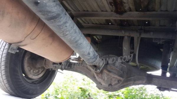 รถบรรทุก 4 ล้อ ข้างเสริม ยี่ห้อ KIA รั้วเหล็ก