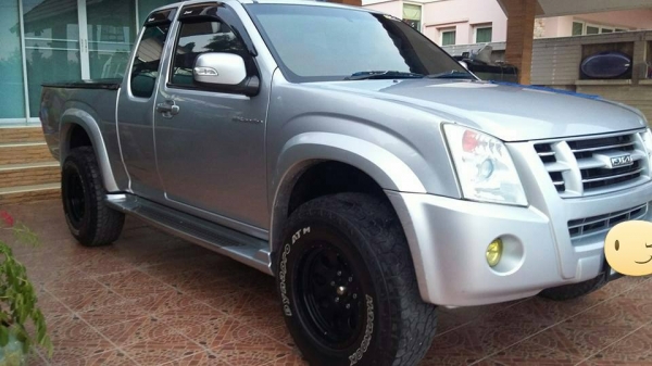 ขายรถ isuzu dmax hilander ปี 08   150000 บาท