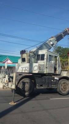 ขายรถเครน KATO 4 ล้อ   ขนาด 10TON   ยกได้สูง 21.5 เมตร  เครื่องยนต์4สูบเทอร์โบ