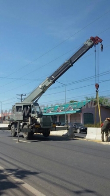 ขายรถเครน KATO 4 ล้อ   ขนาด 10TON   ยกได้สูง 21.5 เมตร  เครื่องยนต์4สูบเทอร์โบ