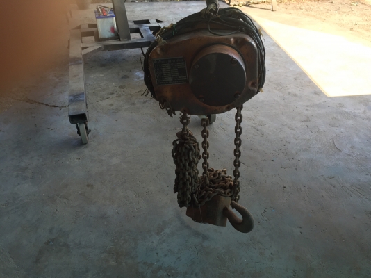 ขายรอกโซ่ไฟฟ้ายี่ห้อhitachi (ฮิตาชิ)ก่าญี่ปุ่นขนาด2ตัน